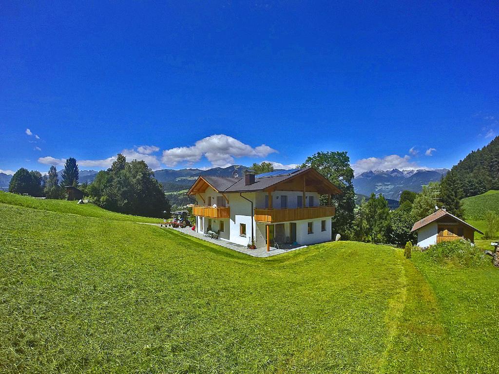 Ferienwohnungen Schlosshaeusl San Lorenzo di Sebato Εξωτερικό φωτογραφία