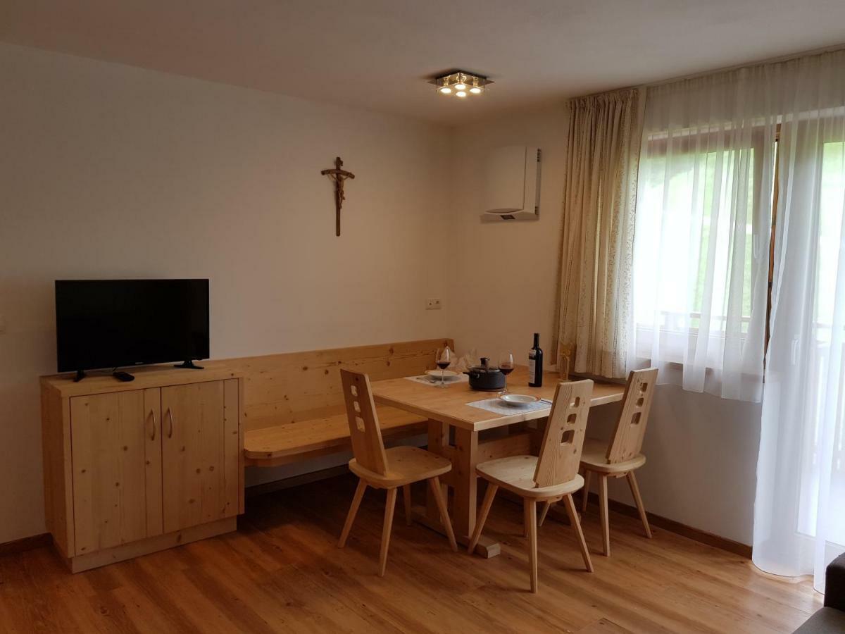 Ferienwohnungen Schlosshaeusl San Lorenzo di Sebato Εξωτερικό φωτογραφία